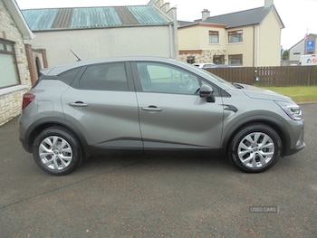 Used Renault Captur 2022 for sale - 79362872: Photo
