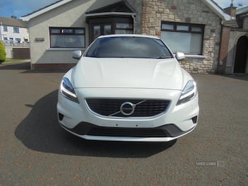Used Volvo V40 2017 for sale - 79670683: Photo