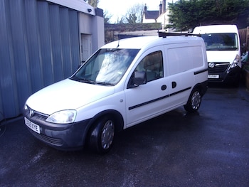 Used Vauxhall Combo 2005 for sale - 77220777: Photo