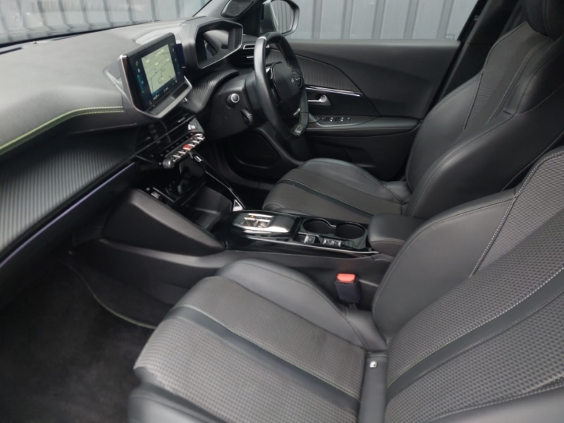 Used Peugeot 2008 2023 for sale - 76652133: Photo 5