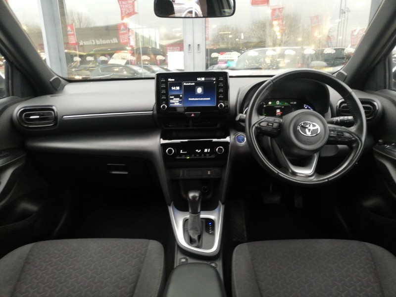 Used Toyota Yaris Cross 2022 for sale - 77420031: Photo 2