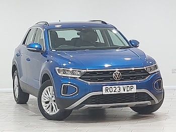 Used Volkswagen T-Roc 2023 for sale - 77343652: Photo