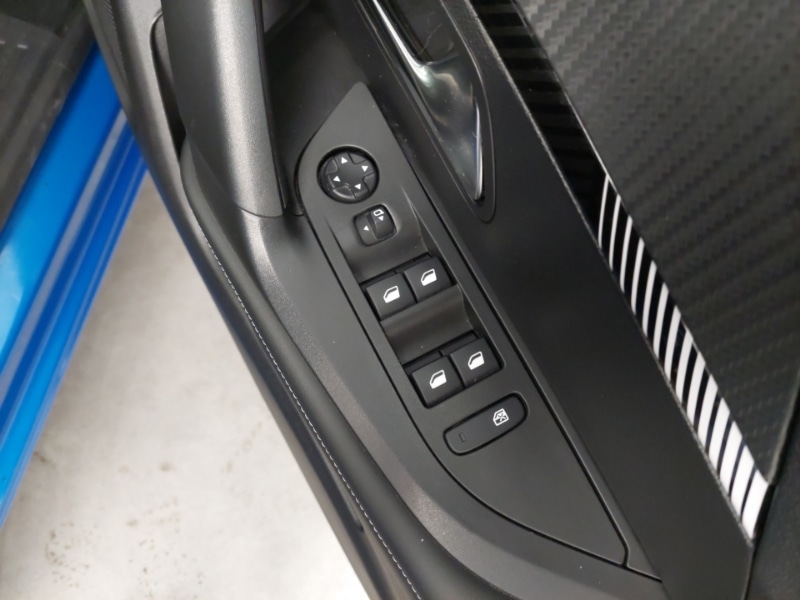 Used Peugeot 2008 2023 for sale - 77298926: Photo 12