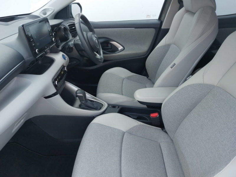 Used Toyota Yaris 2022 for sale - 76727037: Photo 5