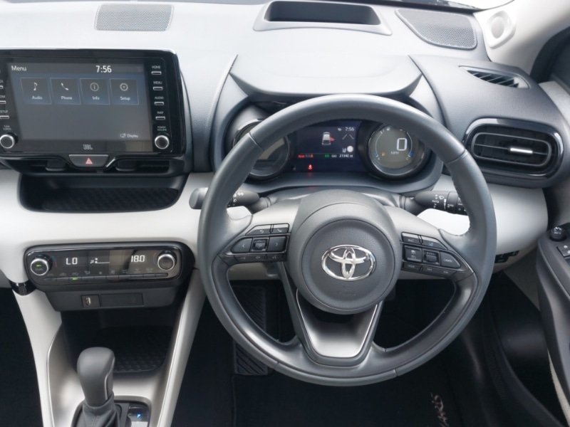 Used Toyota Yaris 2022 for sale - 76727037: Photo 7