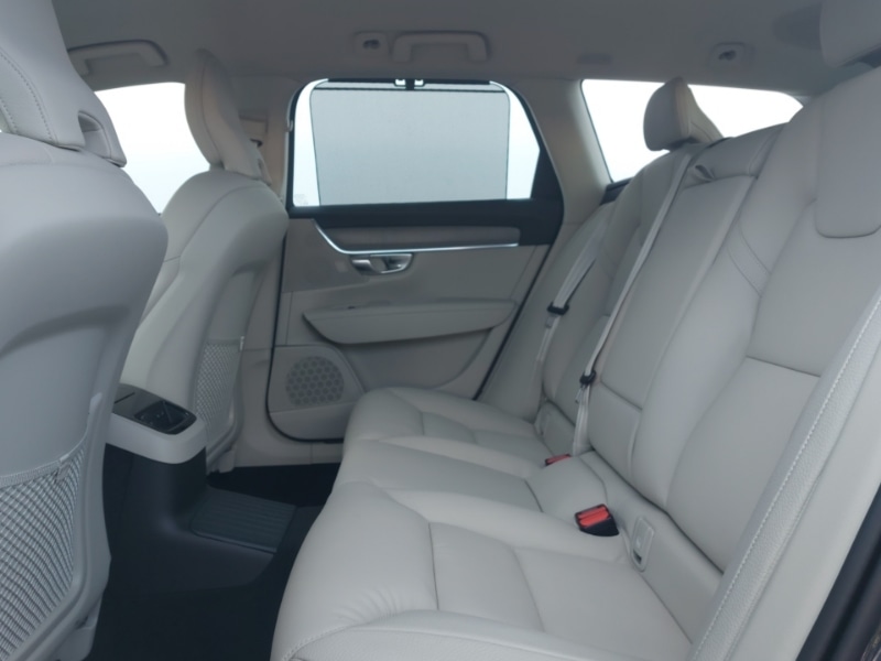 Used Volvo V90 2025 for sale - 76666467: Photo 6
