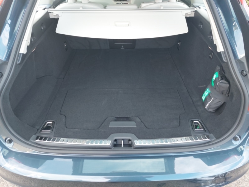 Used Volvo V90 2025 for sale - 76666467: Photo 8