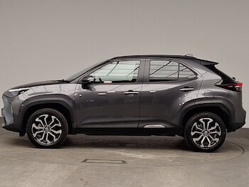 Used Toyota Yaris Cross 2023 for sale - 77353190: Photo