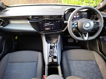 Used Alfa Romeo Junior 2025 for sale - 79043849: Photo