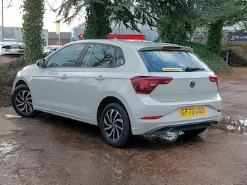 Used Volkswagen Polo 2023 for sale - 77068327: Photo