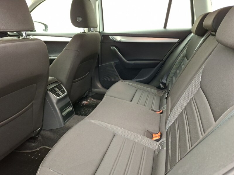 Used Skoda Octavia 2020 for sale - 77657286: Photo 6