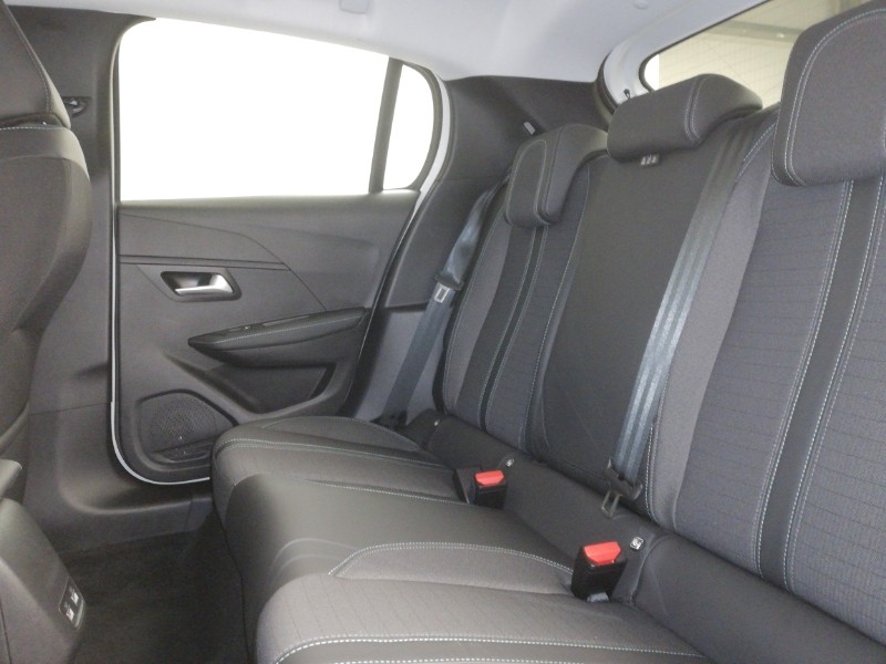 Used Peugeot 208 2023 for sale - 77645260: Photo 6