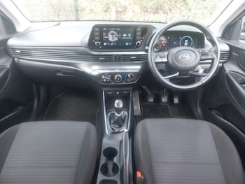 Used Hyundai i20 2023 for sale - 78327982: Photo