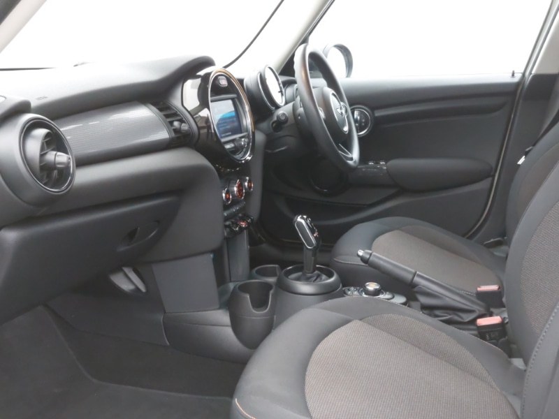 Used MINI Hatch 2021 for sale - 76431268: Photo 5