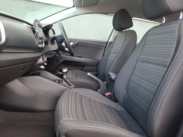 Used Kia Stonic 2023 for sale - 76252094: Photo 5