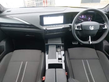 Used Vauxhall Astra 2024 for sale - 77954941: Photo