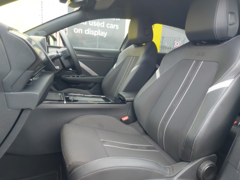 Used Vauxhall Astra 2024 for sale - 77954941: Photo 5