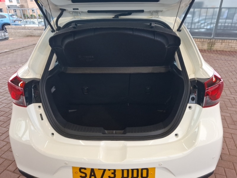 Used Mazda Mazda2 2023 for sale - 77955867: Photo 8