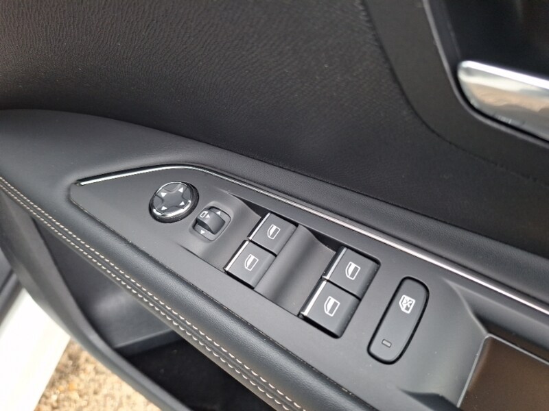 Used Peugeot 3008 2022 for sale - 76479398: Photo 12