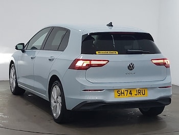 Used Volkswagen Golf 2024 for sale - 78439091: Photo