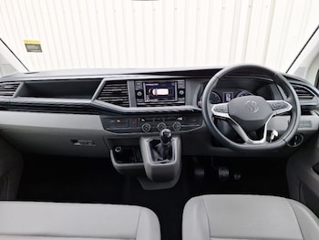 Used Volkswagen Transporter Shuttle 2024 for sale - 78647791: Photo