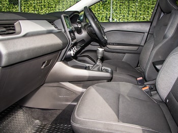 Used Renault Captur 2021 for sale - 79505291: Photo