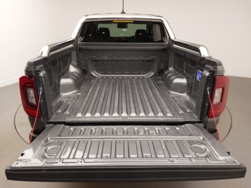 Used Volkswagen Amarok 2023 for sale - 77875246: Photo 8