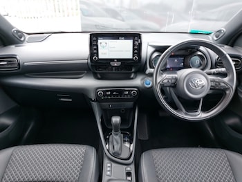 Used Toyota Yaris 2022 for sale - 75583306: Photo