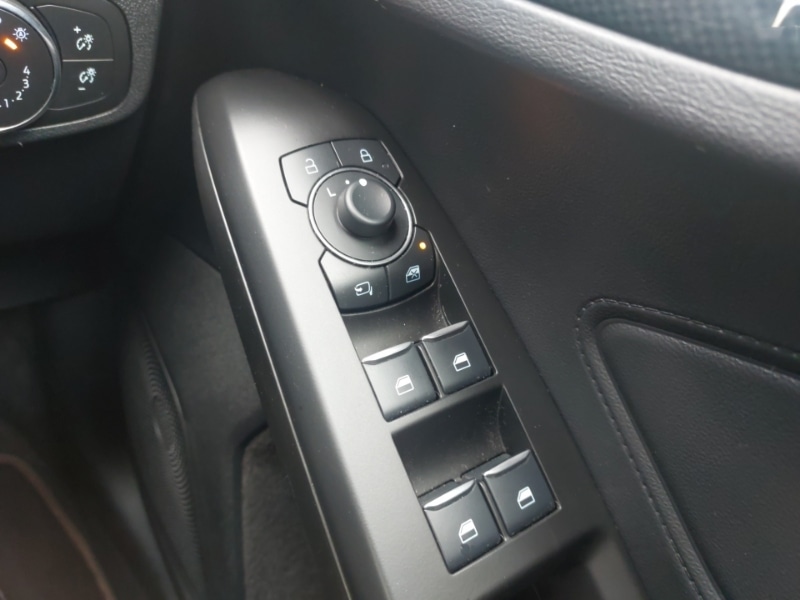 Used Ford Focus 2023 for sale - 76320935: Photo 12