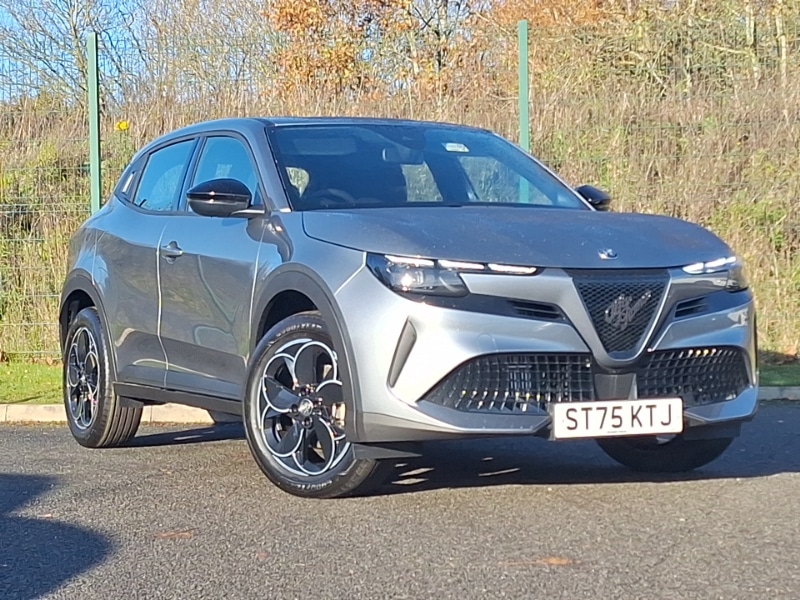 Used Alfa Romeo Junior 2025 for sale - 76578890: Photo 1