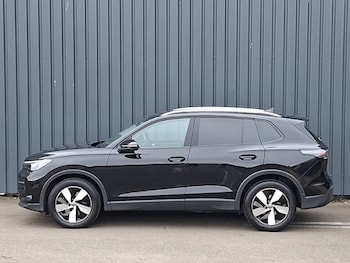 Used Volkswagen Tiguan 2024 for sale - 79525354: Photo