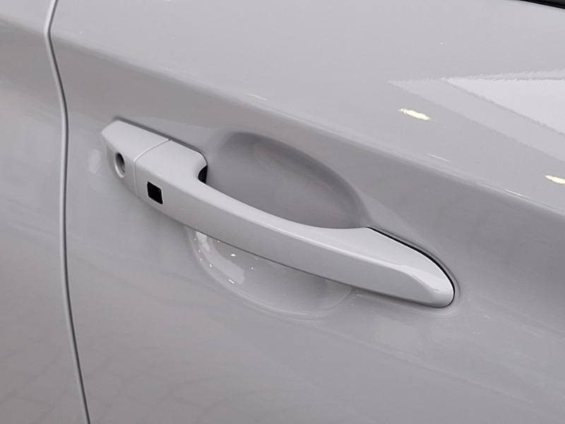 Used Hyundai KONA 2023 for sale - 76983611: Photo 12