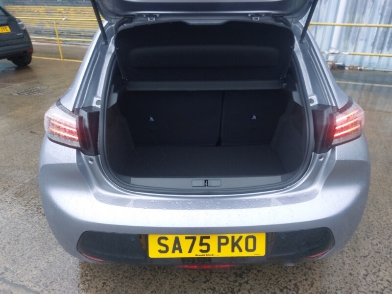 Used Peugeot 208 2025 for sale - 76544063: Photo 8