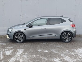 Used Renault Clio 2023 for sale - 77252821: Photo