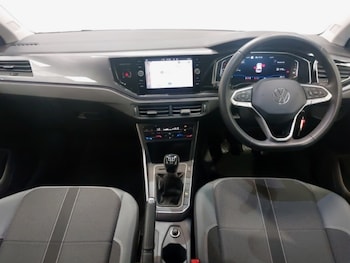 Used Volkswagen Polo 2024 for sale - 75882031: Photo