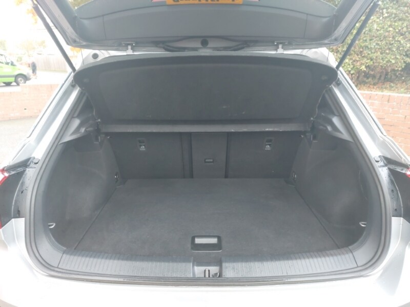 Used Volkswagen T-Roc 2022 for sale - 77299069: Photo 8