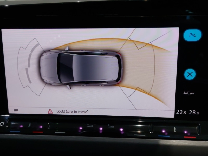 Used Volkswagen Golf 2024 for sale - 77615246: Photo 11