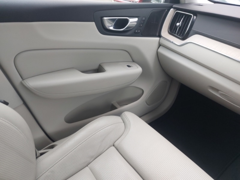 Used Volvo XC60 2022 for sale - 77155192: Photo 11