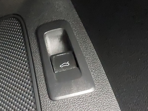 Used Skoda Karoq 2024 for sale - 76187477: Photo 12