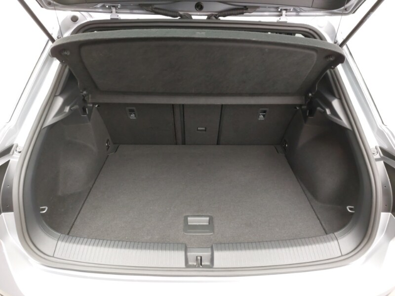 Used Volkswagen T-Roc 2023 for sale - 76683091: Photo 8