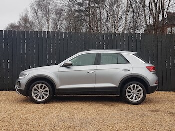 Used Volkswagen T-Roc 2022 for sale - 77907099: Photo