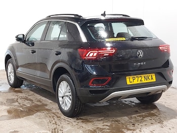 Used Volkswagen T-Roc 2023 for sale - 77597325: Photo