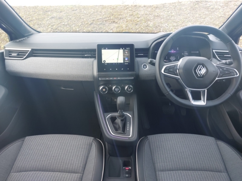 Used Renault Clio 2024 for sale - 77975252: Photo 2