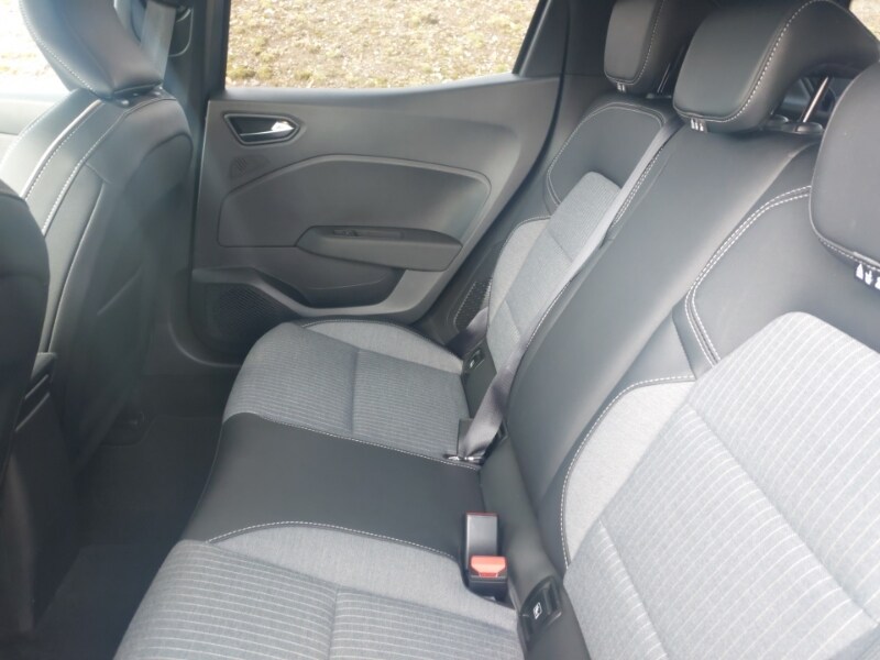 Used Renault Clio 2024 for sale - 77975252: Photo 6