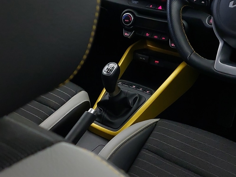 Used Kia Stonic 2023 for sale - 77767773: Photo 11