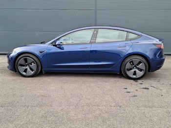 Used Tesla Model 3 2021 for sale - 77882016: Photo