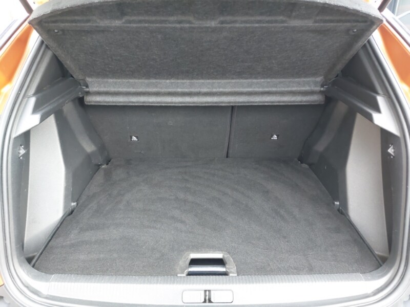 Used Peugeot 2008 2020 for sale - 77876357: Photo 8