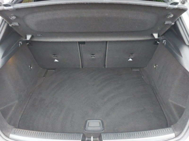 Used Mercedes-Benz A-Class 2020 for sale - 77081097: Photo 8