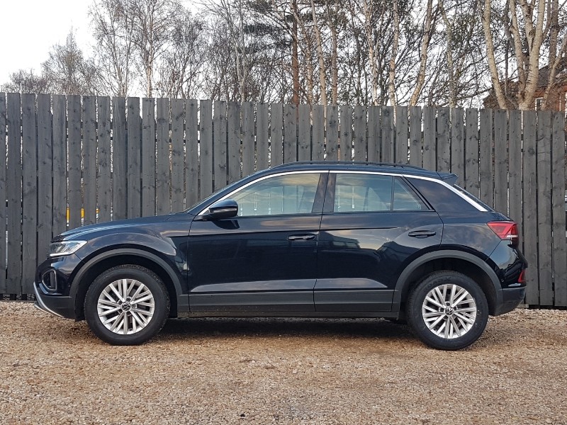 Used Volkswagen T-Roc 2022 for sale - 76713792: Photo 4