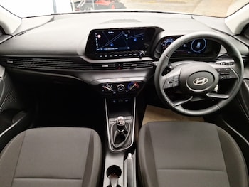 Used Hyundai i20 2025 for sale - 77256951: Photo